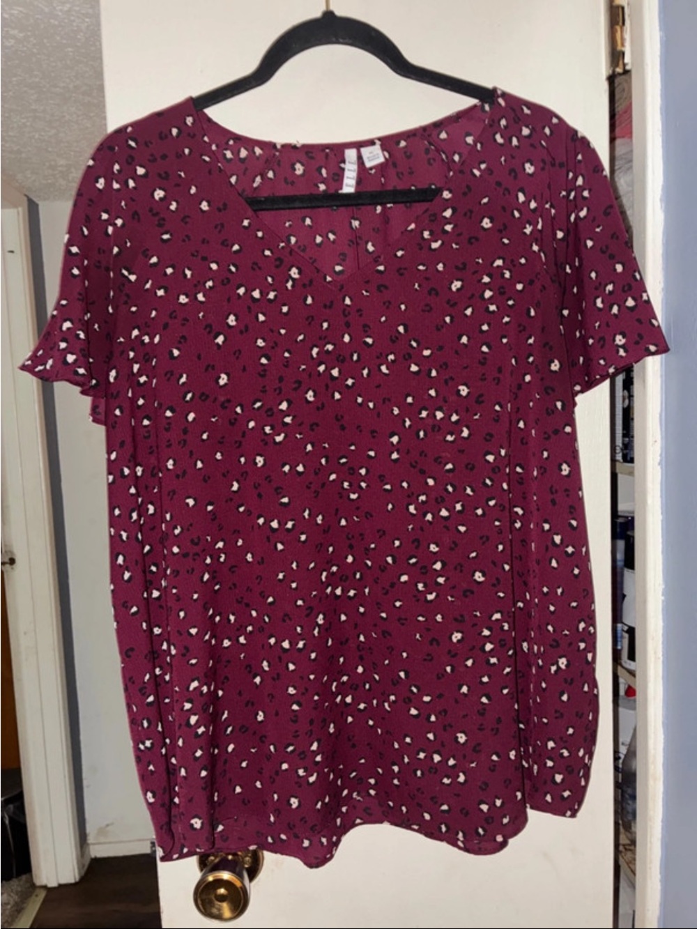 Elle Raspberry Pink Leopard-Print V-Neck Tunic - Picture 2 of 4